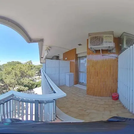 Apartment In Lignano Sabbiadoro 42771 アパート *