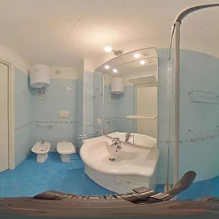 Apartment In Lignano Sabbiadoro 42771 アパート リニャーノ・サッビアドーロ